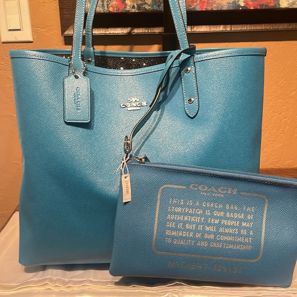 Coach NWT Celestial Reversible Leather Tote & Pouch Set MSRP $350 - Picture 8 of 10